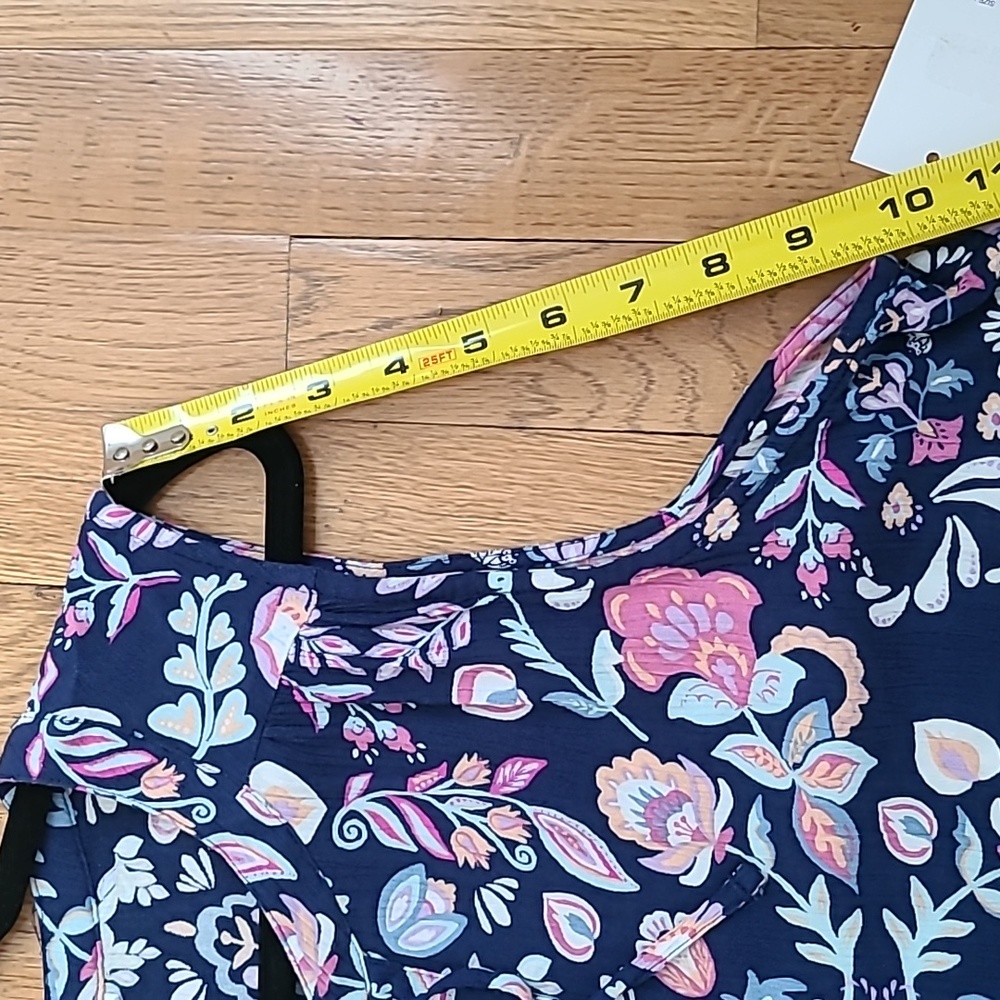 CROFT AND BARROW WOMENS BLUE AND PINK FLORAL SLEEVELESS SUMMER TOP SIZE LARGE - Picture 13 of 15